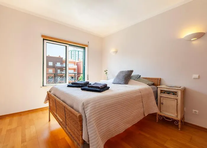 Spacious With Seaviews * 포티마오