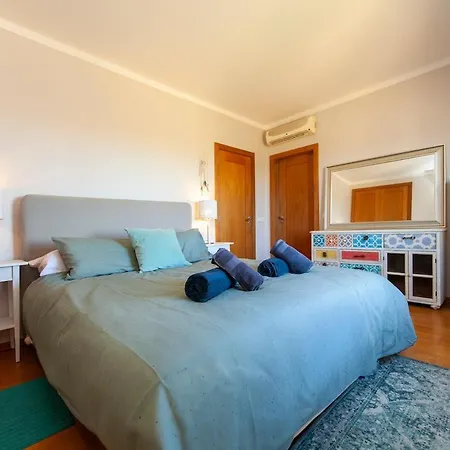 דירה Spacious With Seaviews *