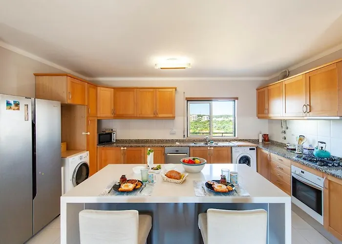 Appartement Spacious With Seaviews