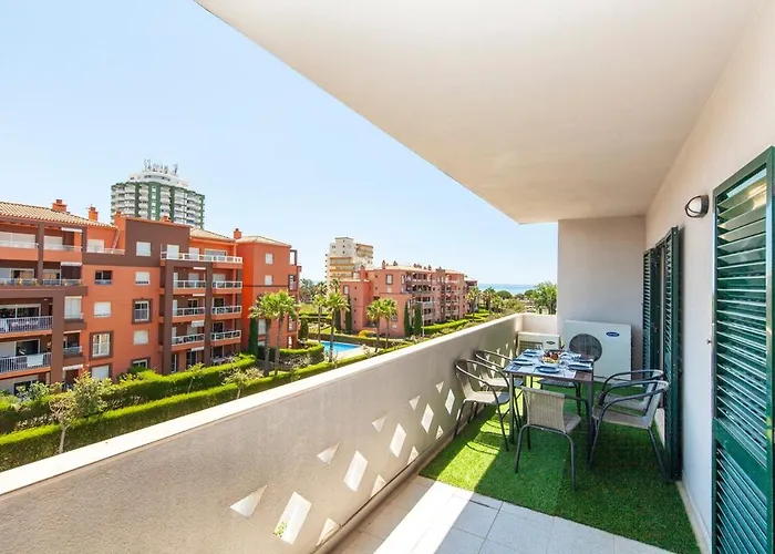 Apartment Spacious With Seaviews *