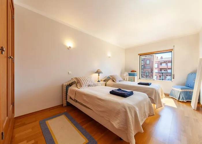 Апартаменты Spacious With Seaviews Портиман