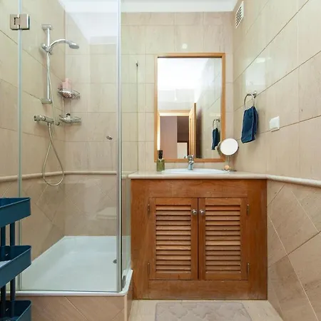 Spacious With Seaviews