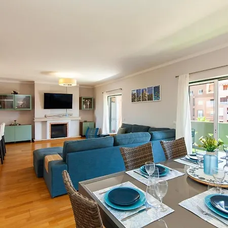 Spacious With Seaviews Apartamento